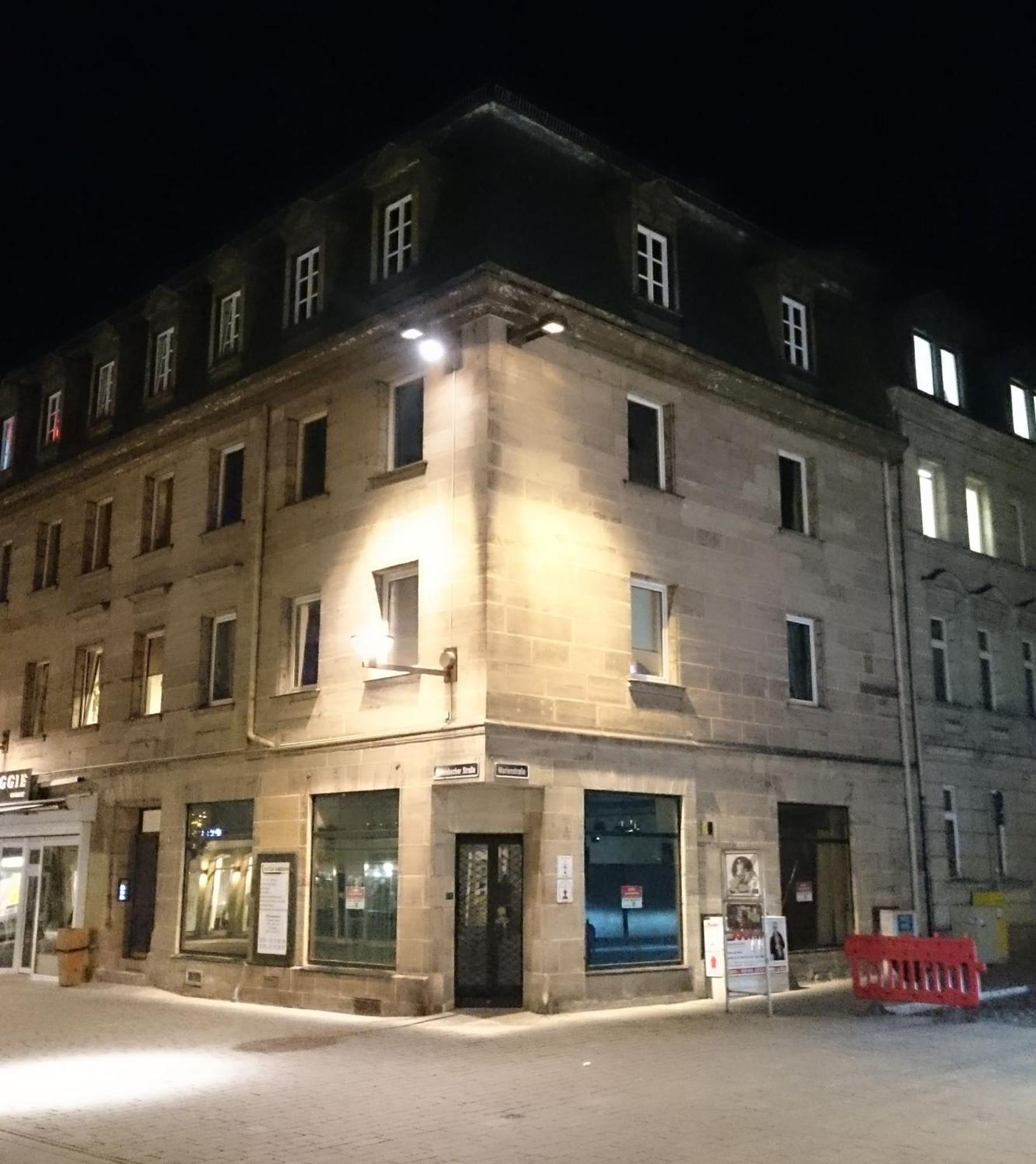Privatzimmer Furth Zentrum ภายนอก รูปภาพ
